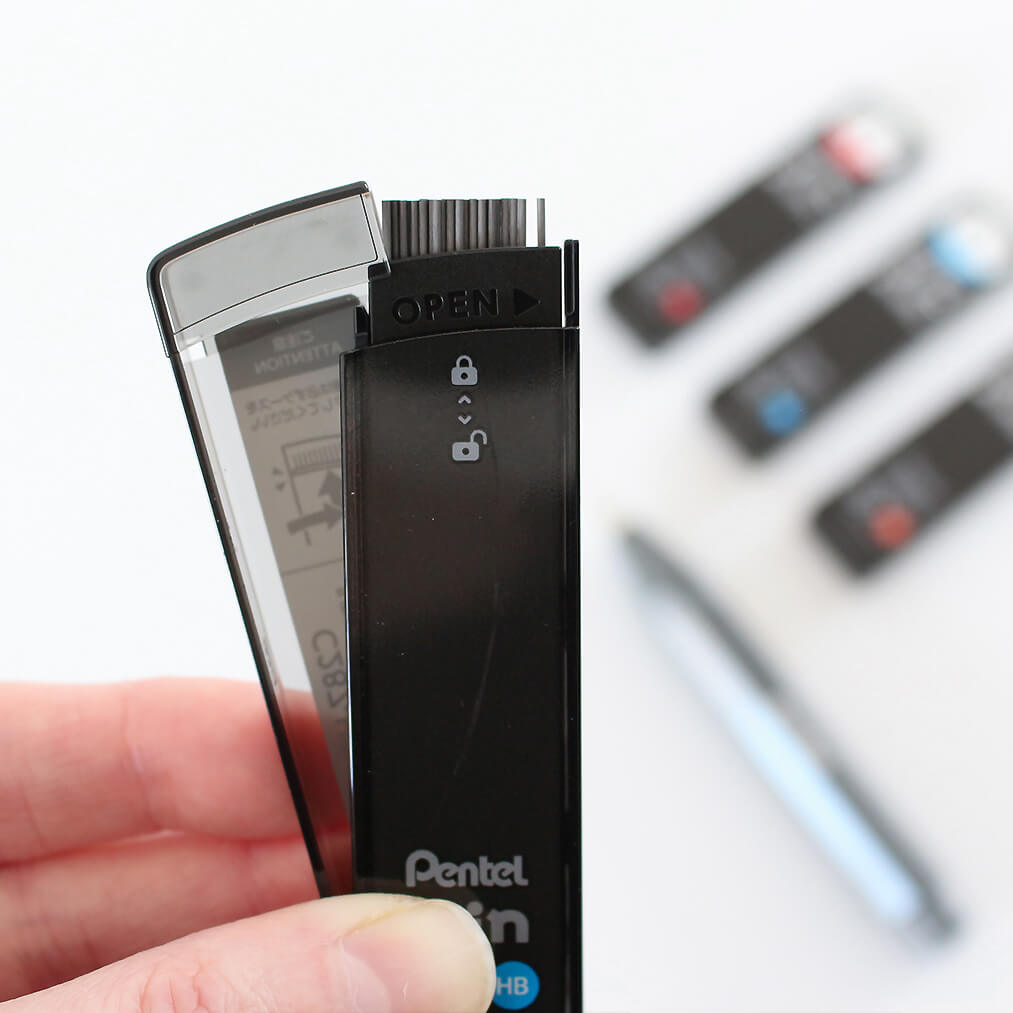 tuhy do pentilky pentel ain 0.7mm detail (1)